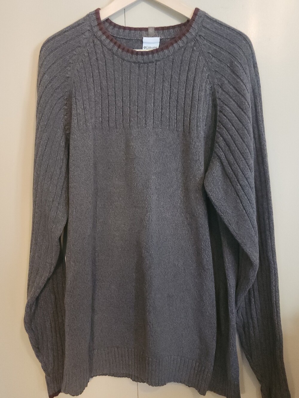 S17 Columbia Men's Heather Gray Crewneck Sweater with Maroon Trim Size XLTall